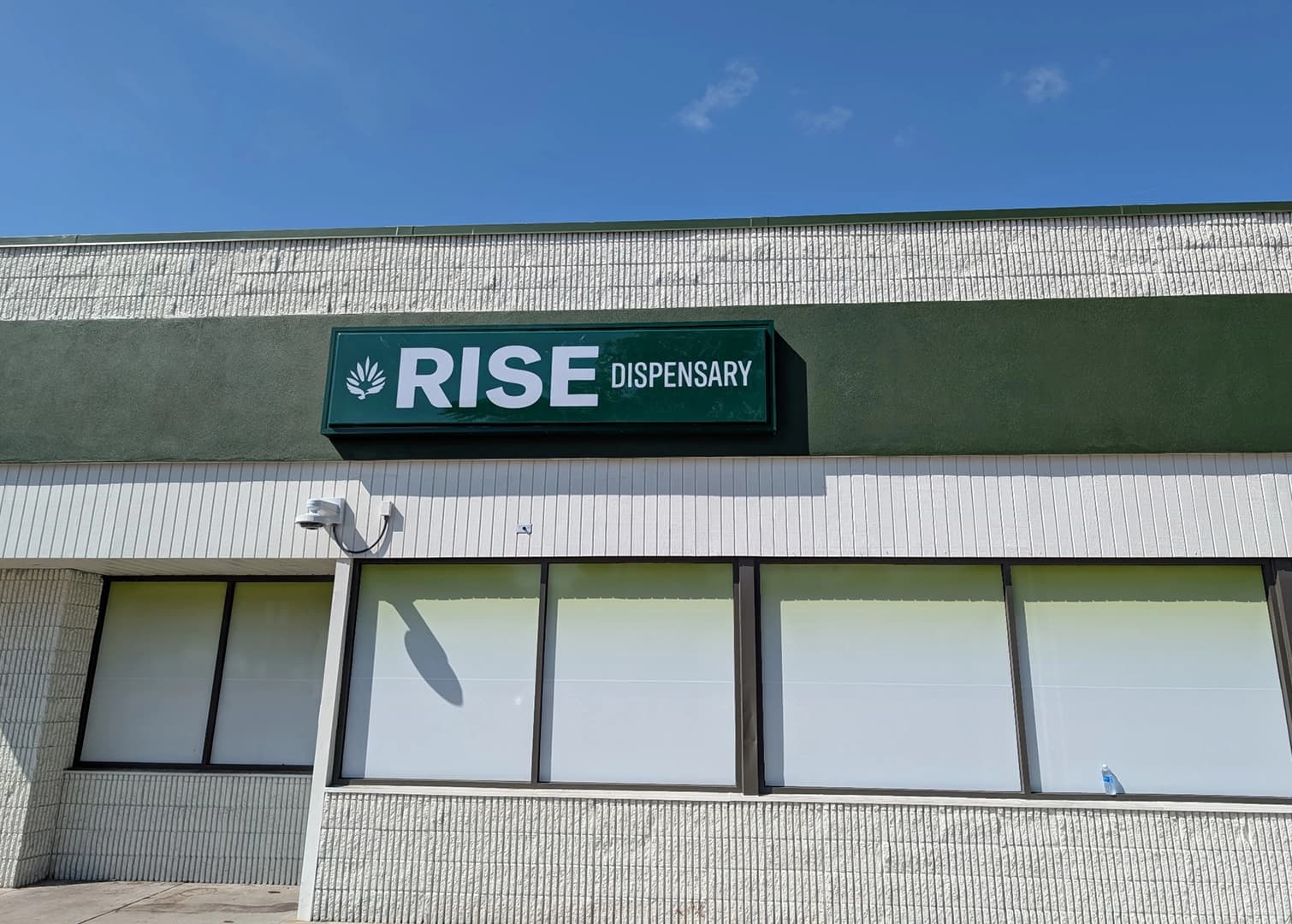 RISE Dispensary Ocala on college Rd- location desk.webp