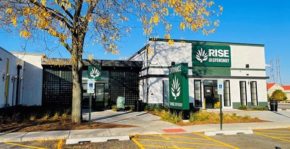 RISE Dispensaries Mundelein storefront-M