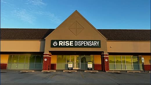 RISE Dispensaries Effingham storefront-D