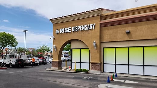 RISE Dispensaries South Rainbow storefront-D.webp